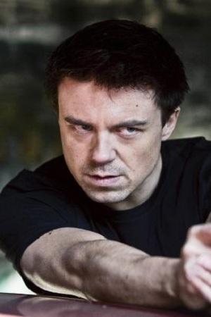 Picture of Andrew Buchan