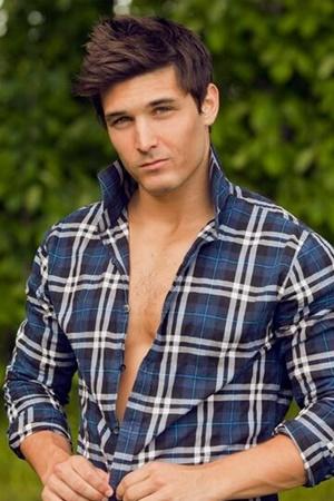 Picture of Adam Kuhn