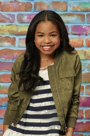 Picture of Navia Robinson