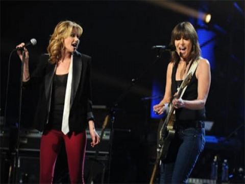 The Pretenders and Faith Hill Super Bowl Fan Jam