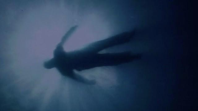 The Drowning Man (1)