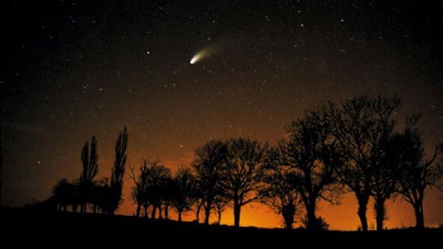 Comet Encounter - ISON's Brush with the Sun