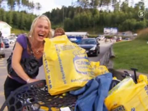 Kjell och Rose-Marie kommer till Ullared