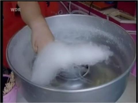 Schrauben-Zuckerwatte