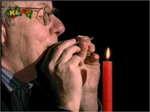 Kerze Ausblasen-Schokominzbonbon
