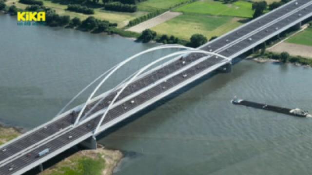 Autobahnbrücke (Teil 2)