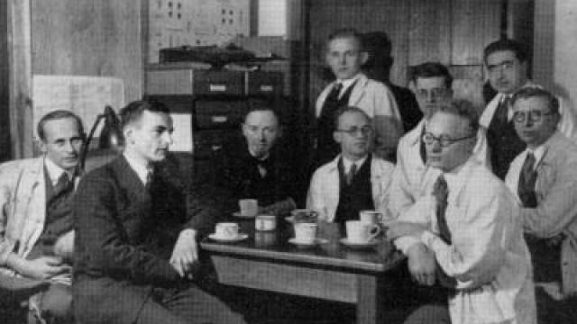 Ernst Ruska und das Elektronenmikroskop