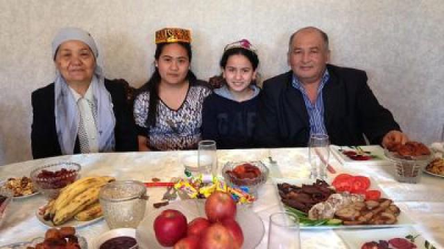 The Uighurs, Silk Road Survivors