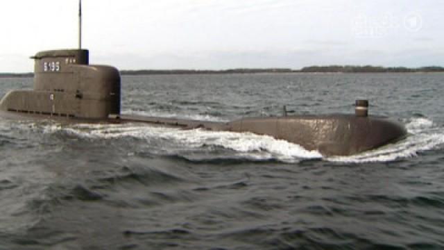 Wie taucht das U-Boot auf und ab?