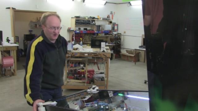 Ben Heck’s Single-Handed Pinball Mod