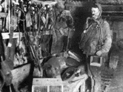 The Tunnel Raiders1914-1918