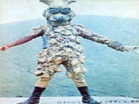 Demon Umiushige's Antoman Attack a Child