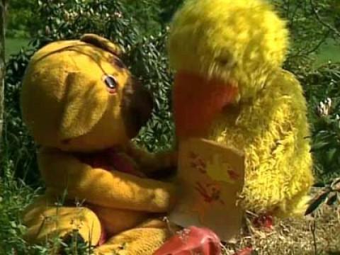 Bamse og Kylling har fat i hver sin ende