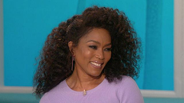 Angela Bassett, Jodie Sweetin