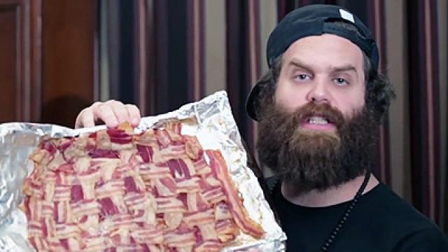 Squeezeburger Pie