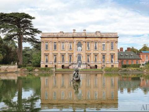 Easton Neston