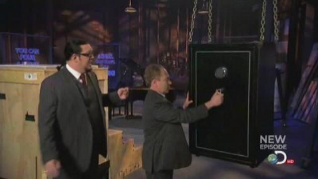 You Can Crack a Safe with Liquid Nitrogen