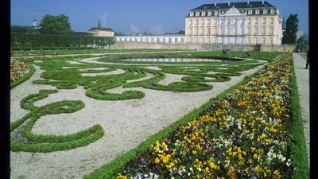Die Schlösser Augustusburg und Falkenlust in Brühl (Deutschland)