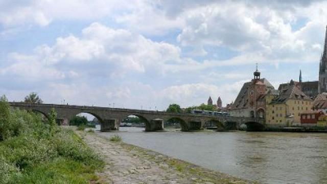 Regensburg – Aus tiefem Schlaf erwacht (Deutschland)