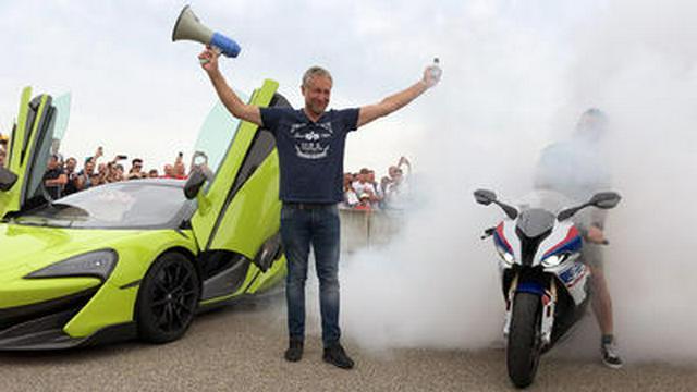 Tuning-Trophy / Auto vs. Motorrad: McLaren 600LT Spider gegen BMW S 1000 RR / Dets Top 3 der PS-Protze / Behördenauktion in Düsseldorf / Supercar Weekend