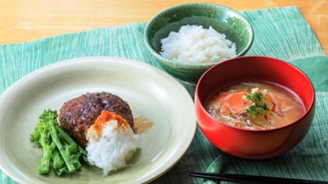 Authentic Japanese Cooking Hambaagu with Grated Daikon