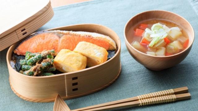 Rika's TOKYO CUISINE The Classic Nori Bento