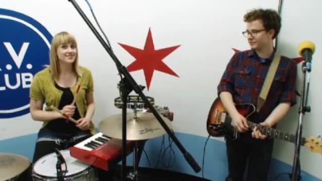 Wye Oak covers The Kinks