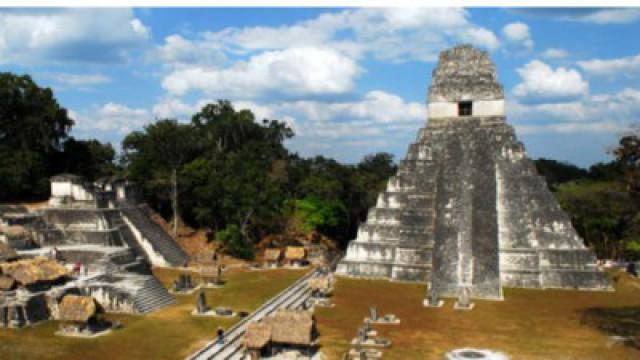 El Mundo de los Mayas