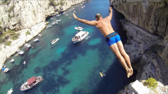 Marseille – Kopfüber ins Blau