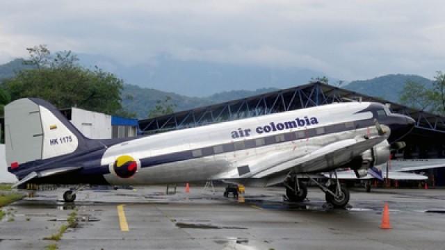 Kolumbien: DC3 Oldtimer versorgen den Regenwald