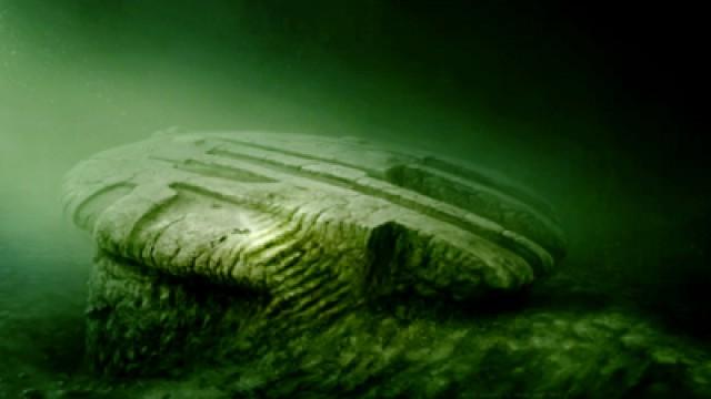 Peruvian Alien Skull and Baltic Sea UFO