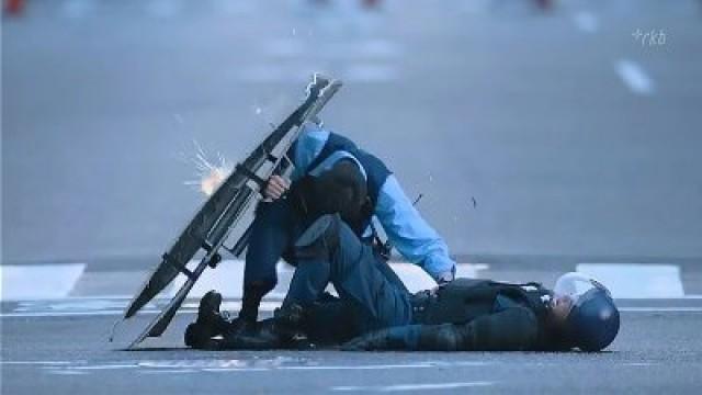 This man won't let anybody die, his hand is a shield of life! The Birth of the Three Special Forces