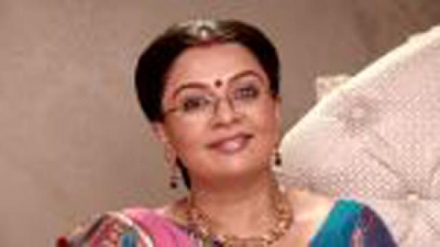 The Majumdar family chooses the judges for the dance competition