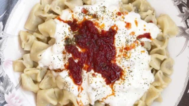 Elias kocht türkische Manti (#13)