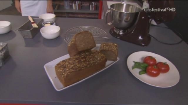 Roggenvollkornbrot und Pizza