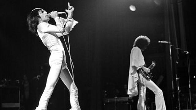 Queen: The Legendary 1975 Concert