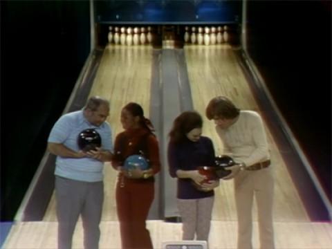 Gail Fisher and Edward Asner vs. Peggy Lennon and John Davidson
