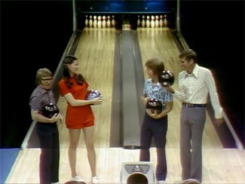 Lucie Arnaz and Arte Johnson vs. Peter Marshall and Phil Vandervort