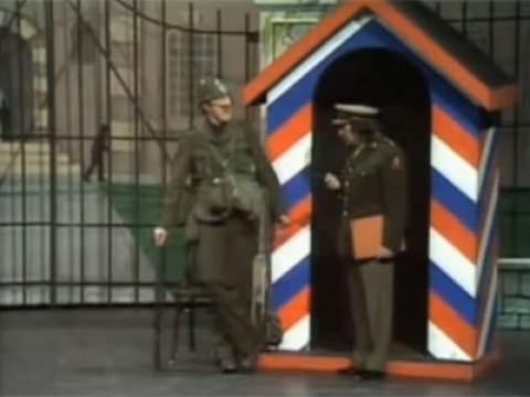 S01E03 Soldaat Op Wacht