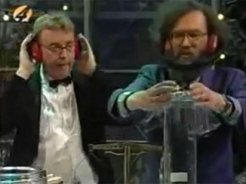S01E115 Proef Mee Professor H.G 03