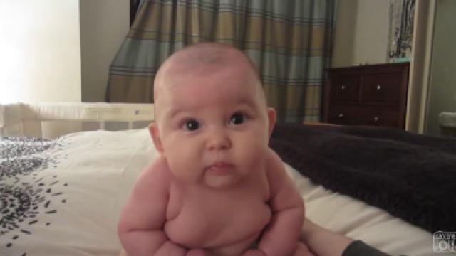 BABY LEARNS TO SIT!