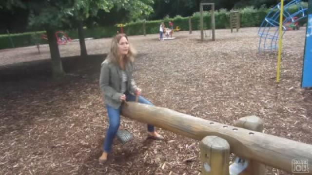 CRAZY PLAYGROUND GIRLS!