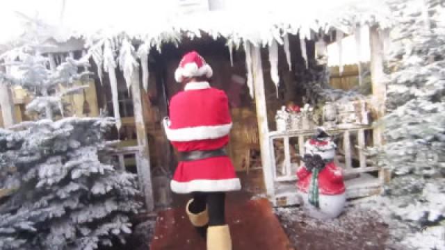 SANTA SCARES BABY!