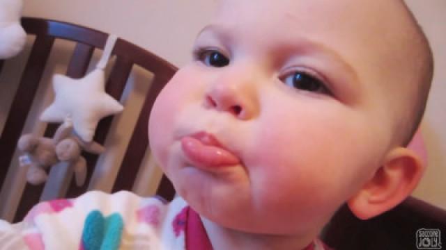 FUNNY KISSING!