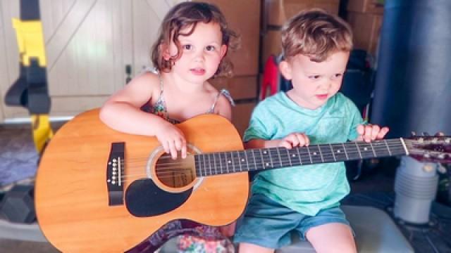 KIDS MAKING MUSIC!!