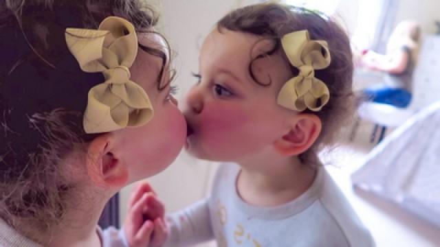 CUTE TODDLER KISSES!