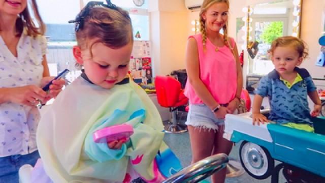 TODDLER'S FIRST HAIR CUT!