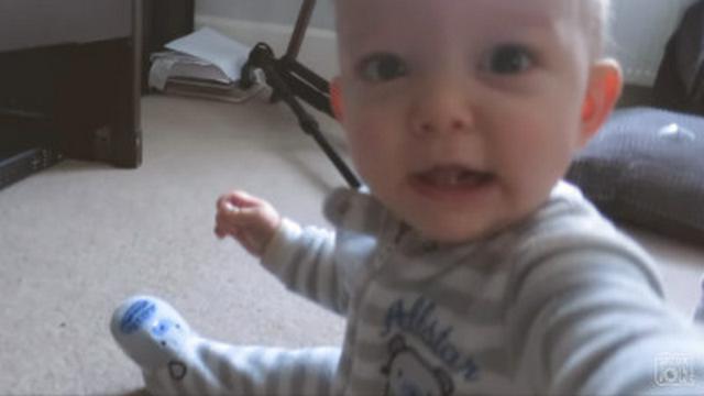 BABY'S FIRST CRAWL!
