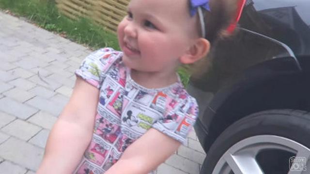 TODDLER DOES MAGIC!