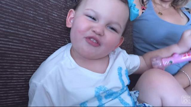 TODDLER MAKE UP MADNESS!